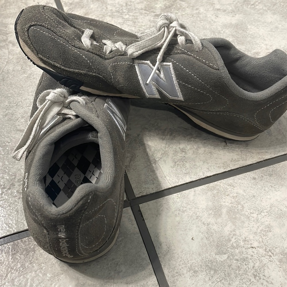 New Balance 442 Gray lace up Sneakers